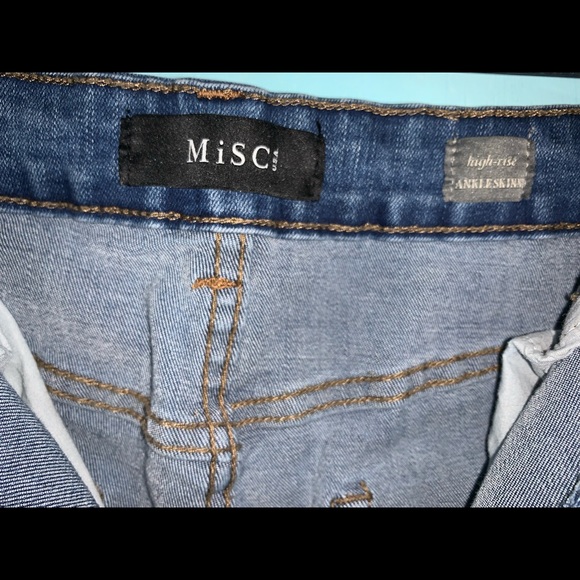 MISC Women's 13 Classic Distressed High Waist Straight Leg 5 Pocket Jeans - Picture 6 of 7